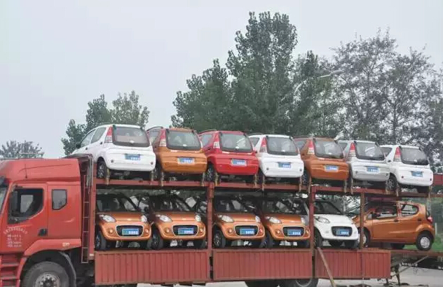 躍迪電動(dòng)汽車發(fā)車云南—環(huán)保節(jié)能零距離