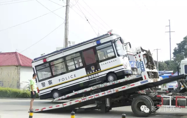 保定躍迪移動警務(wù)室批量發(fā)車，全方位零距離服務(wù)群眾