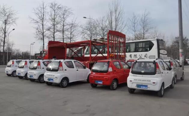 躍迪電動汽車批量發(fā)車廣西—躍迪，您身邊的電動汽車生產(chǎn)專家