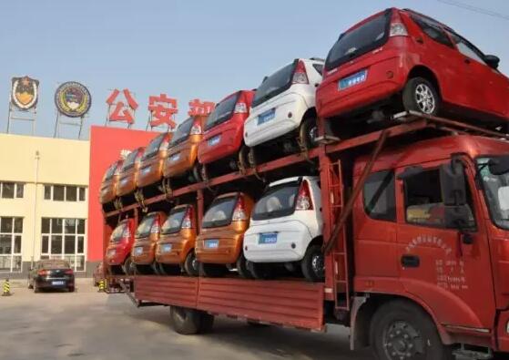 躍迪電動汽車批量發(fā)車四川——安全，節(jié)能，環(huán)保