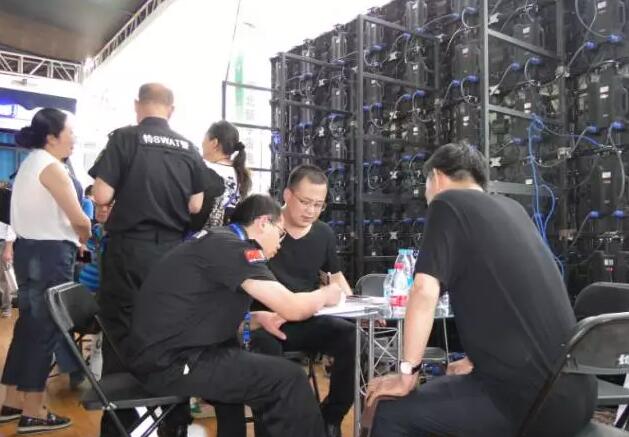 第八屆中國國際警用裝備博覽會現(xiàn)在進(jìn)行時，躍迪警務(wù)用車邀您見證警用裝備新技術(shù)！