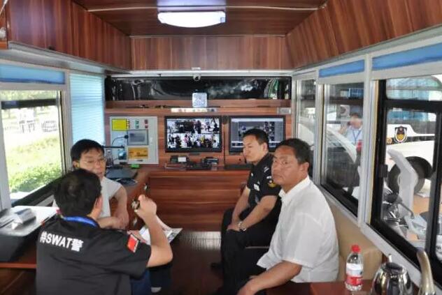 躍迪移動測速卡口、躍迪定制智能人臉識別成為本屆警用裝備博覽會焦點
