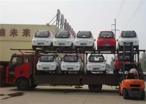 電動(dòng)轎車