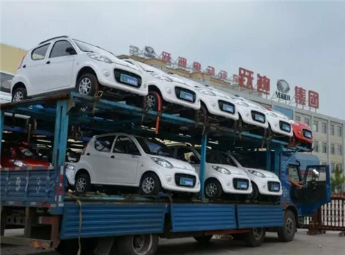 電動(dòng)轎車
