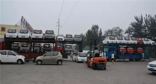 電動(dòng)轎車