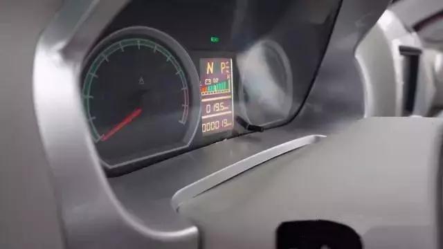 躍迪集團(tuán)榮獲2016“十佳微型電動汽車企業(yè)”稱號