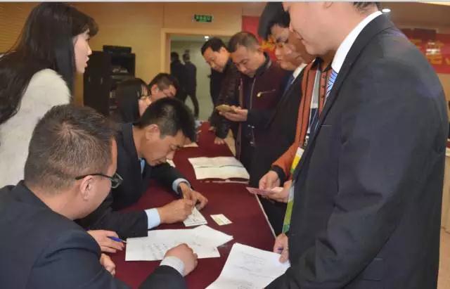 躍迪智能家族集結(jié)亮相鄭州展，萬人見證，共贏未來