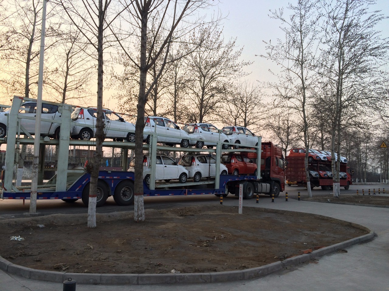 電動(dòng)轎車