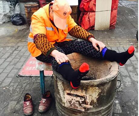 今天，躍迪向平凡而偉大的他們——環(huán)衛(wèi)工人致敬！