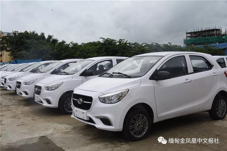 喜報(bào)！躍迪360混動(dòng)版新能源汽車緬甸正式上市