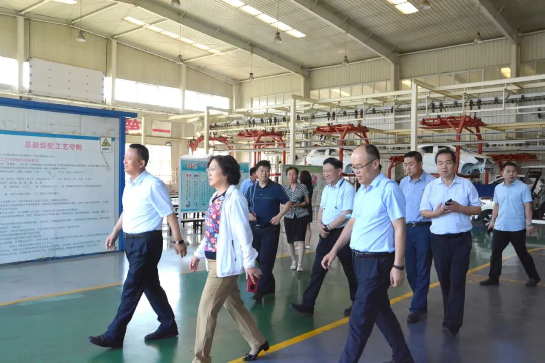 呂梁市委常委、副市長(zhǎng)劉晉萍一行 蒞臨躍迪集團(tuán)考察調(diào)研