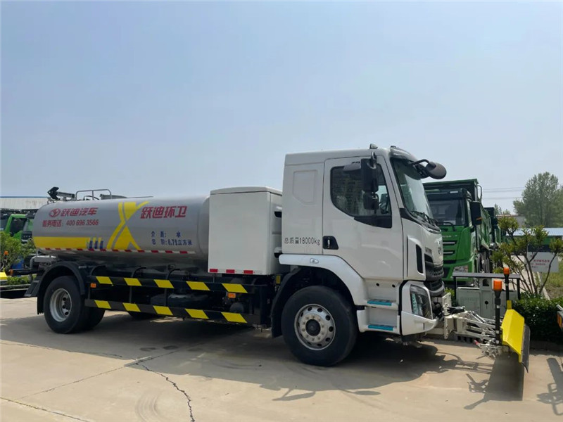 天更藍(lán)，地更凈|躍迪純電動(dòng)清洗車(chē)